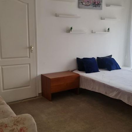 Tulipan Apartman Segedin Dış mekan fotoğraf