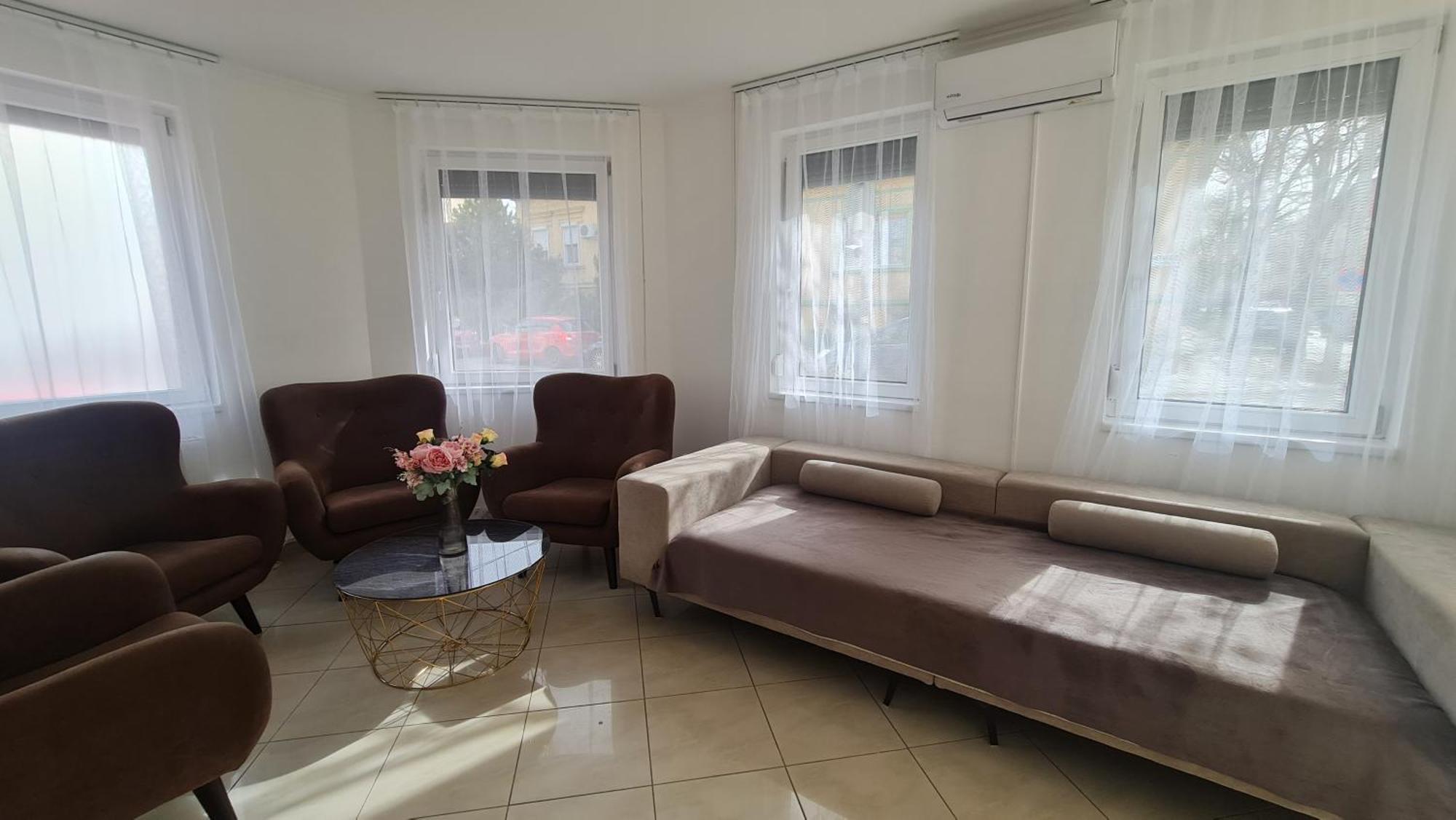 Tulipan Apartman Segedin Dış mekan fotoğraf
