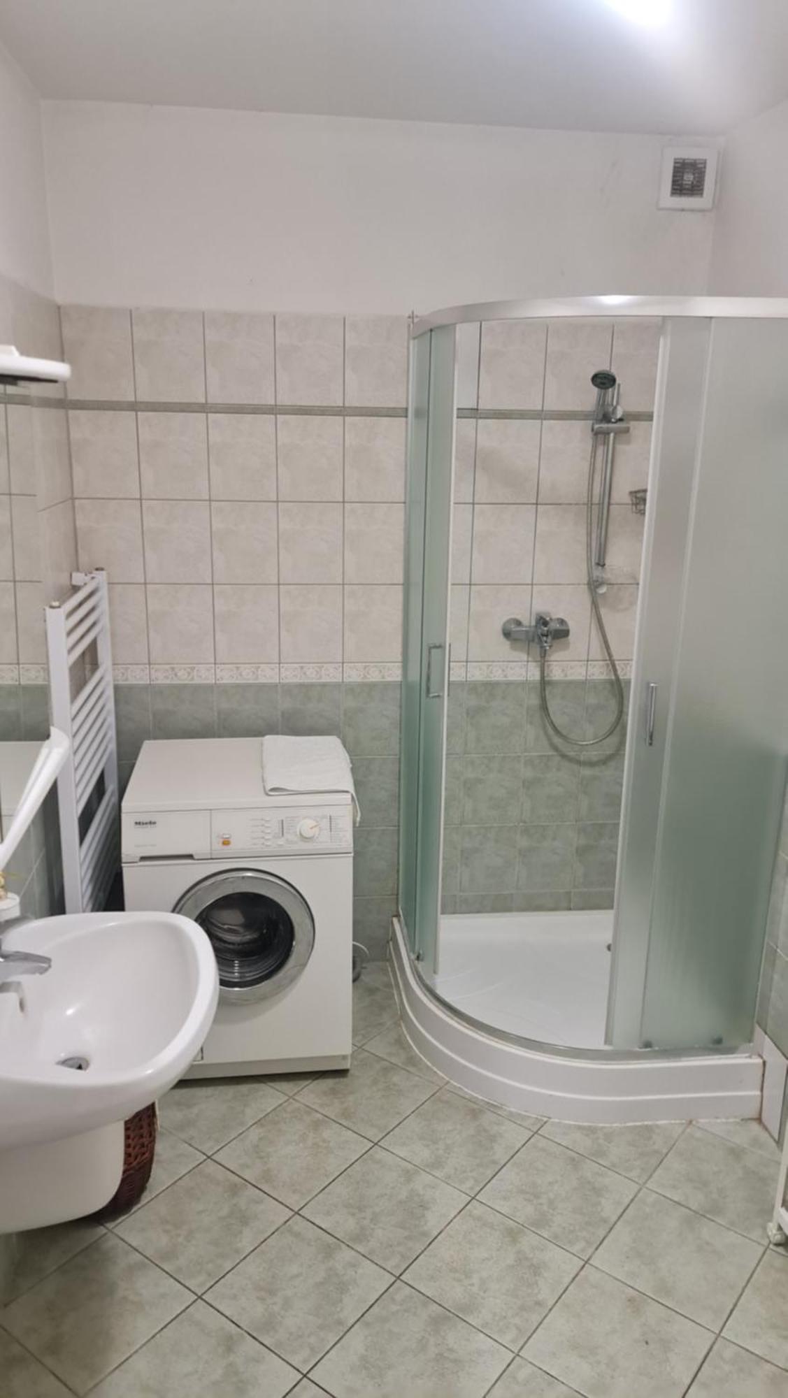 Tulipan Apartman Segedin Dış mekan fotoğraf