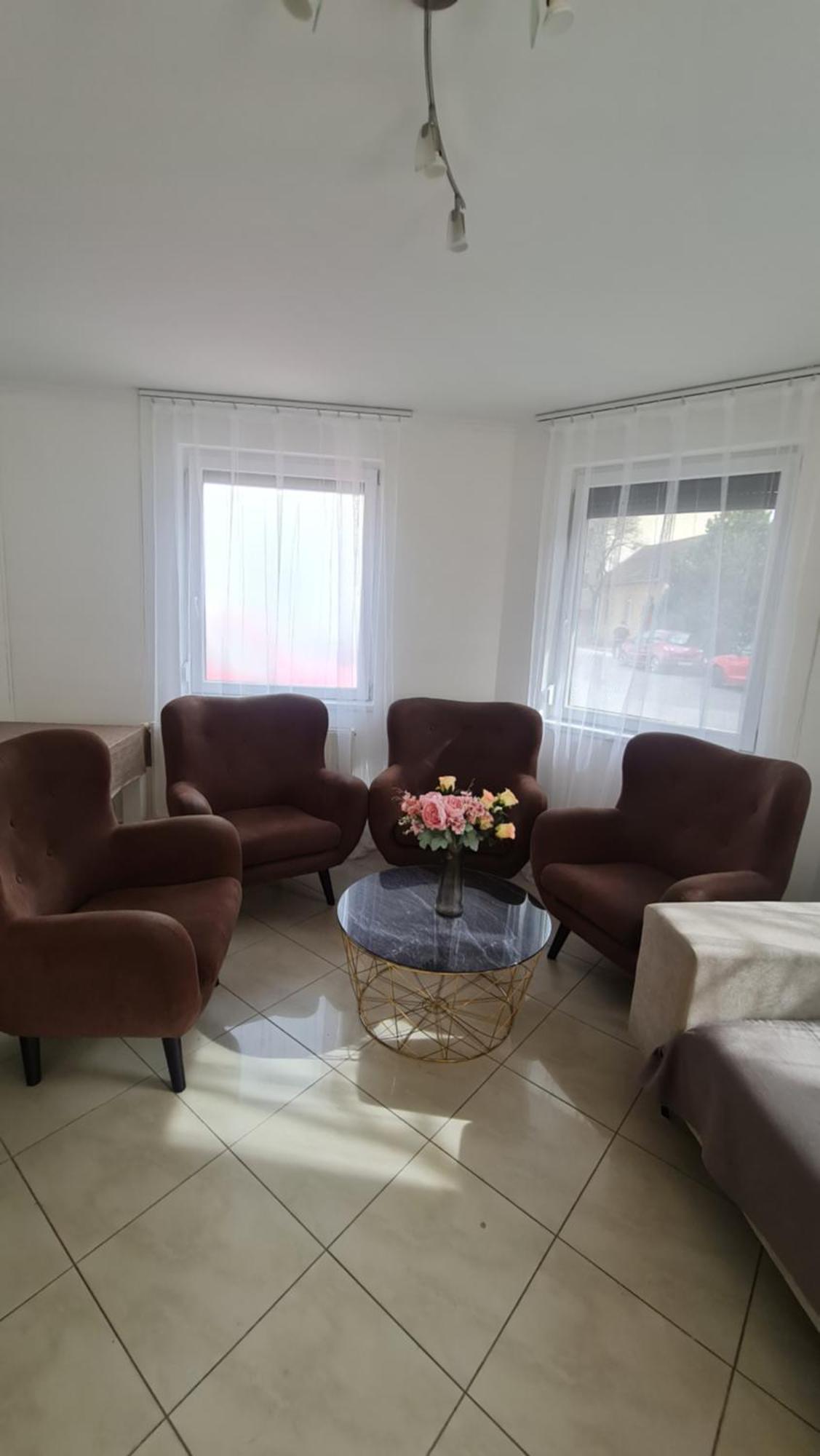 Tulipan Apartman Segedin Dış mekan fotoğraf