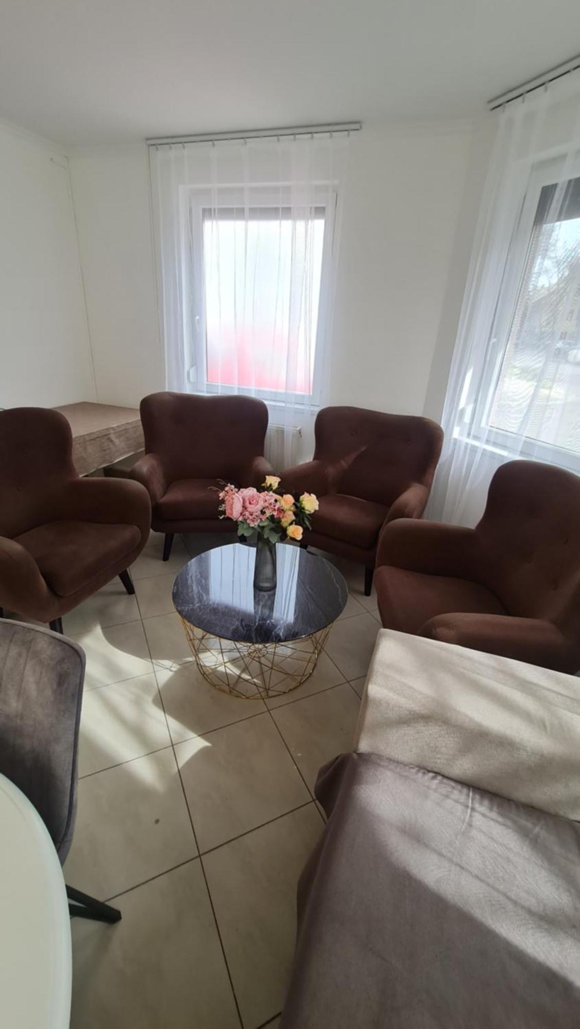 Tulipan Apartman Segedin Dış mekan fotoğraf